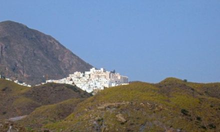 Uncovering Mojacar Man in a Spanish Resort
