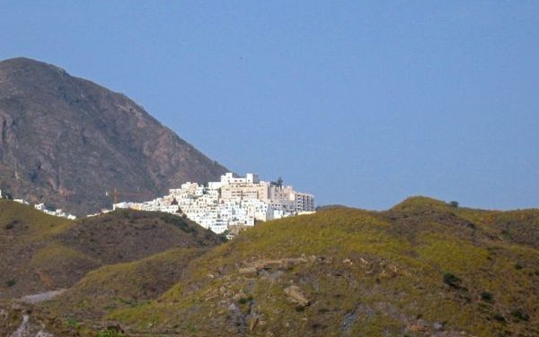 Uncovering Mojacar Man in a Spanish Resort