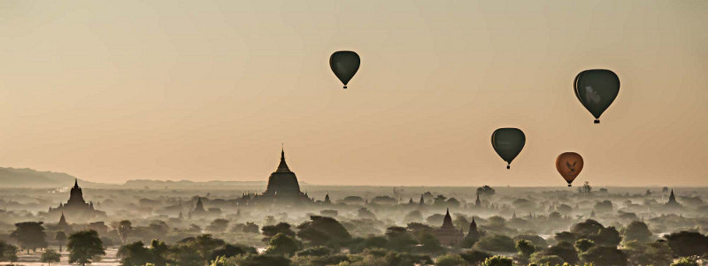  An armada of airships over the plains of Bagan 