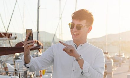 Exploring the Role of Superyacht Brokers<br>in Luxury Yacht Charters