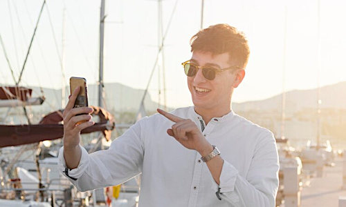 Exploring the Role of Superyacht Brokers<br>in Luxury Yacht Charters