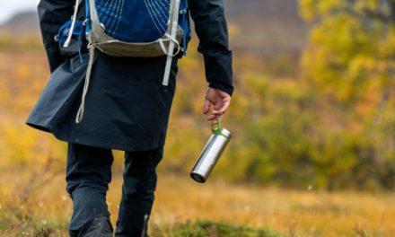 Three tips for replacing plastic items with sustainable alternatives when traveling