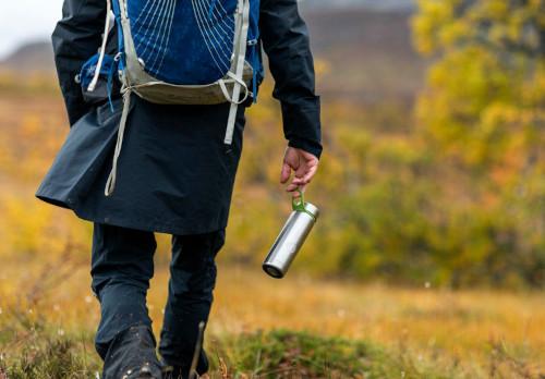 Three tips for replacing plastic items with sustainable alternatives when traveling